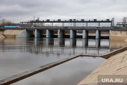 Укрепление дамбы от Омского моста до Бульвара Солнечный. Курган, половодье, паводок, дамба кургана, строительство, разлив