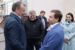 Парк Энгельса проинспектировали Алексей Орлов и Александр Андреев