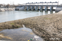 Фоторепортаж с мест подтопления во время паводка. Курган., набережная, мост, плотина, паводок, река тобол, весна