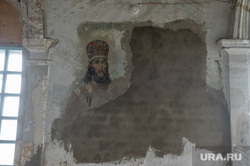 Виды города. Соликамск, троицкий монастырь, соликамская тюрьма, закрашенные фрески храма