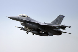 Истребитель F-16. stock, нато, сша, истребитель, f-16, ф-16,  stock