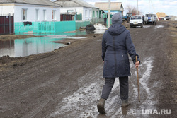 Спасатели обходят жителей свердловских городов на фоне угрозы потопа. Фото