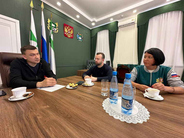 Депутат гордумы Кургана координировал работу Алексея Коробейников и добровольцев