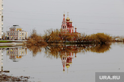 Набережная около памятника Красину. Курган, половодье, паводок, наводнение, набережная  тобола
