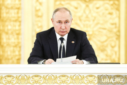 Путин потребовал не допускать скачков цен на товары в зоне паводков