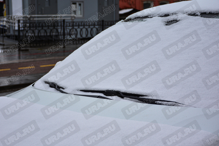 Снегопад в конце апреля. Екатеринбург