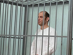Юрия Аксенова задержали утром 24 апреля