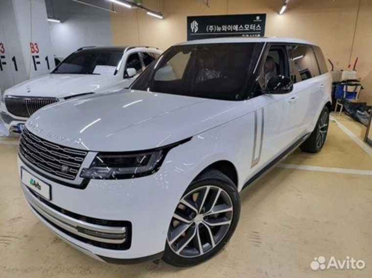 Люксовый Land Rover можно купить в Сургуте за 20,3 миллиона рублей