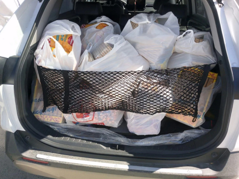 Диаспора отправила продукты питания для застрявших на курганской границе граждан Таджикистана