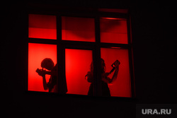 Ural Music Night. Екатеринбург, красный, силуэты, окно