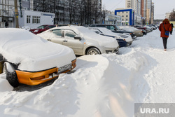 Снегопад. Челябинск, снег, пешеход, снегопад, зима, автомобиль, автотранспорт, мороз