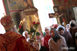 Пасха Курган, священник, батюшка, свечи, богослужение, храм, церковь, вера, религия, православие