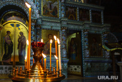 Церемония прощания с Сергеем Лухмановым. Верхняя Пышма, свечи, храм, церковь, религия