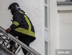 Пожар на Уралмаше. Екатеринбург, ангел, спасение, огонь, пожарная лестница