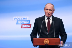 Путин потребовал увеличить МРОТ до 35 тысяч