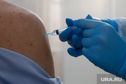 Вакцинация старшеклассников а лицее N 88. Екатеринбург , укол, covid, вакцина для детей COVID-19, Гам-Ковид-Вак-М, вакцинация детей от covid-19