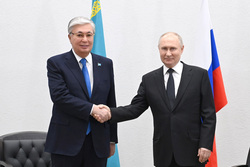 Президент Казахстана Касым-Жомарт Токаев провел встречу с Владимиром Путиным 