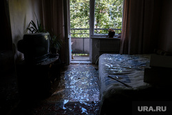 Взрыв газа в жилом доме в г. Балашиха. Москва, осколки стекла, разбитое окно, последствия взрыва