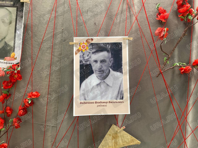 Портрет деда Натальи Комаровой на стене Победы в арт-резиденции «Ядро» в Нижневартовске