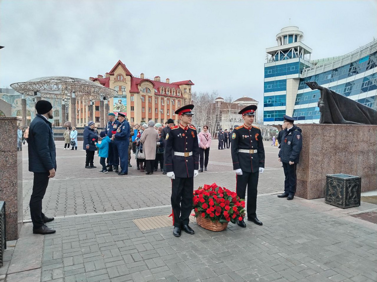 Площадь Победы в Ханты-Мансийске 9 мая 2024 года