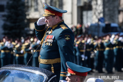 На параде в Екатеринбурге дебютировал статусный военный