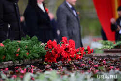 Губернатор Махонин почтил память павших в годы Великой Отечественной войны. Фото