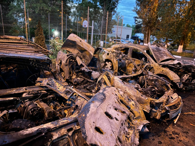 После атаки ВСУ поврежден 21 автомобиль