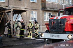 Пожар на ул. Чердынская 38. Пермь, мчс, многоэтажка, пожарные, пожарный спецтранспорт