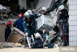 Последствия взрыва газа в доме 9А на улице 28 июня в Ногинске. Москва, мчс, газ, последствия, спасатели, спасательная операция
