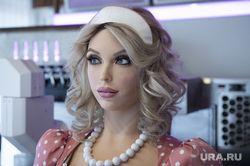 Кибер кафе Дуняша. Парк Горького. Пермь, робот, promobot, кибер кафе дуняша, робот Дуняша, robobot, робот андроид