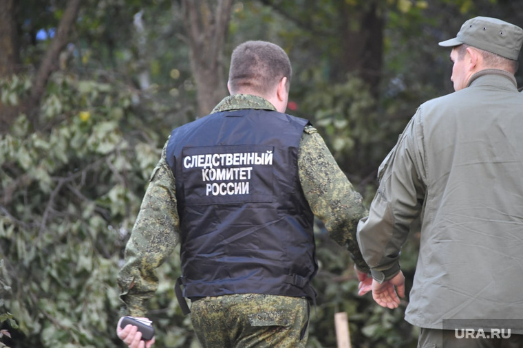 Ейск, дом, пострадавший в результате падения самолета. Ейск, следственный комитет, следователь, ейск