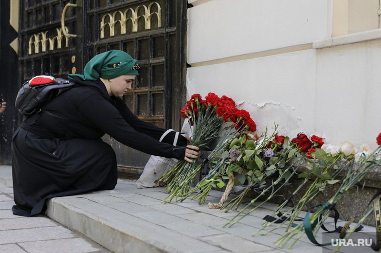 В Москве граждане пришли почтить память Эбрахима Раиси 