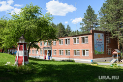 Детский лагерь "Маяк" перед летней сменой. Свердловская область, Сысерть, детский лагерь маяк