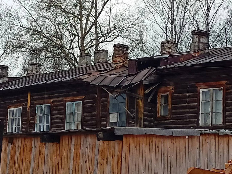Так выглядит дом после обрушения кровли