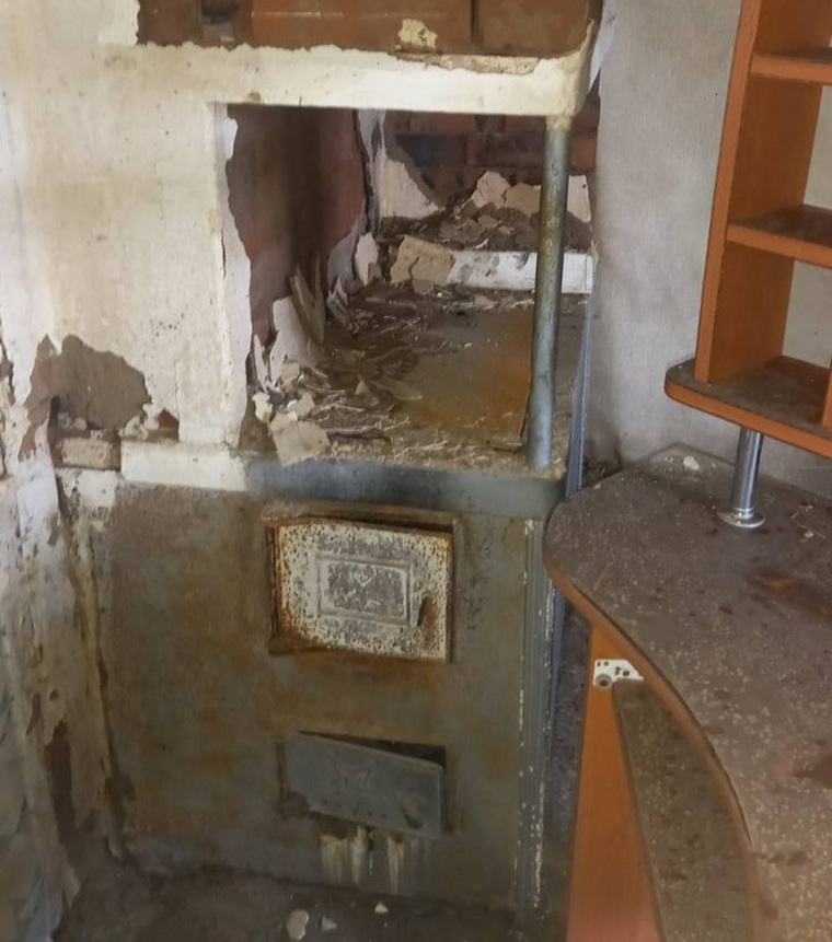 Семья не успела провести в дом газ, а пострадавшую печь комиссия по утрате имущества не учла