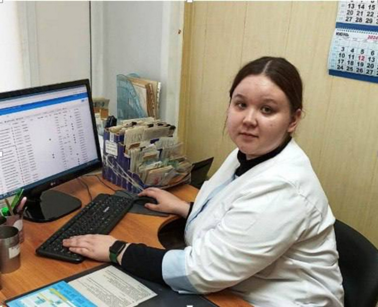 Медсестра Дарья Демешко из Тюменской области приступила к работе в больнице села Целинное (Курганская области)