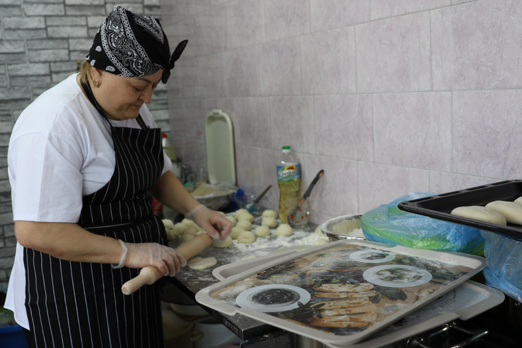В селе открыли чебуречную 