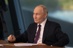 Путин. ПМЭФ-2024. Встреча с руководителями международных информационных агентств. Stock