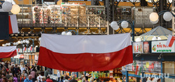 Виды Будапешта. Венгрия, продукты, еда, центральный рынок будапешта, флаг польши