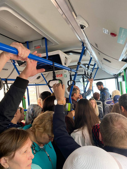 Автобус переполнен пассажирами