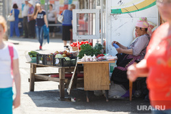 Уралмашевский участковый Евгений Райлян. Екатеринбург, уличная торговля, стихийный рынок