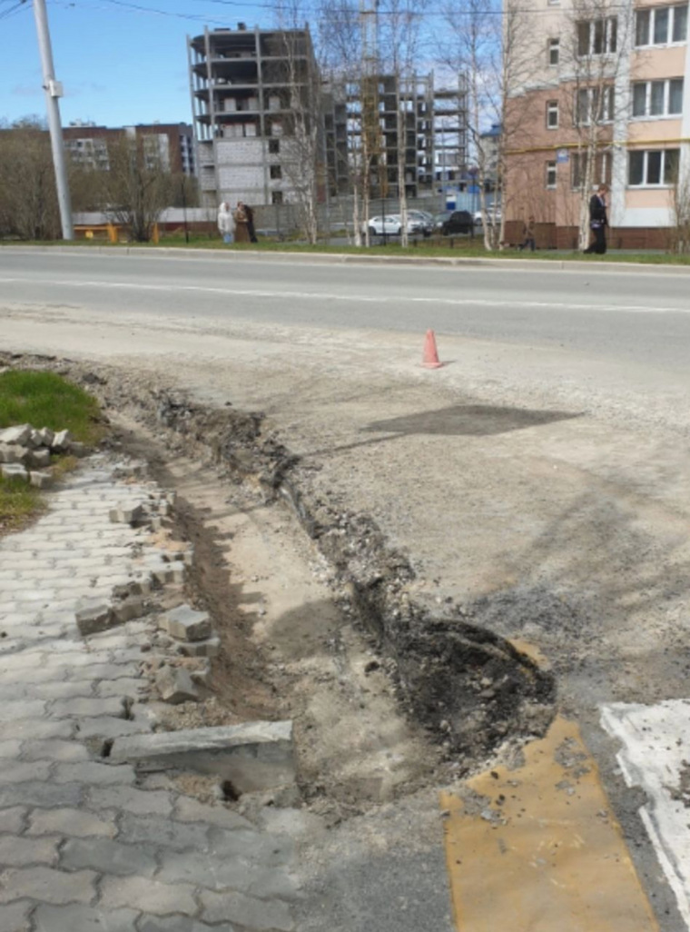 Фото очевидцев с места ремонта