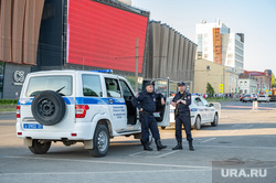 Общественные гуляния на эспланаде в День города. Пермь, полицейские, праздник, патруль, досуг, ппс, полиция, отдых, солнечный день, эспланада, солнечная погода