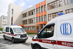 К месту происшествия приехали медики