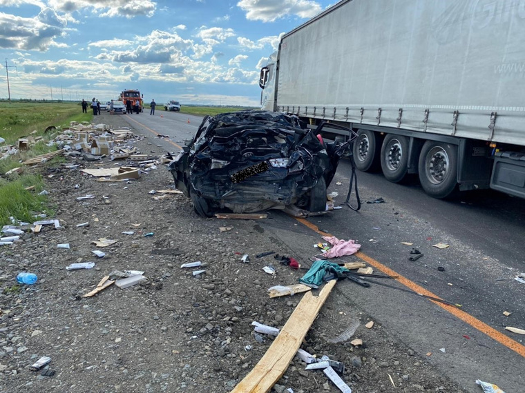 В аварии с грузовиком погибла женщина