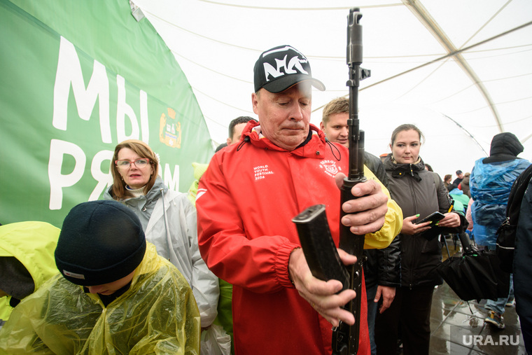 Глава Екатеринбурга в парке Маяковского. Екатеринбург 