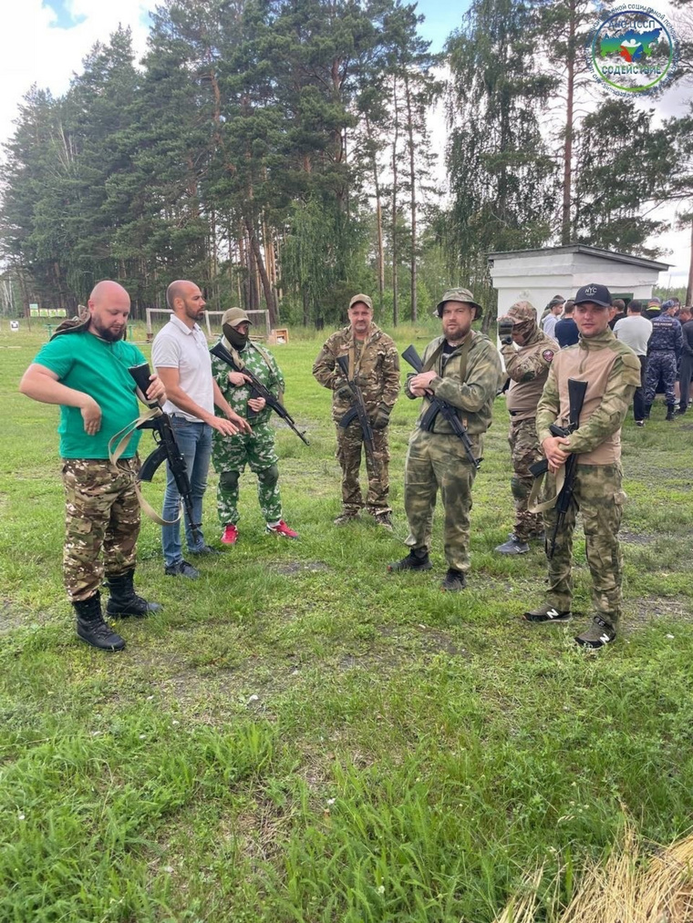 Бойцы СВО поделились боевым опытом с полицейскими