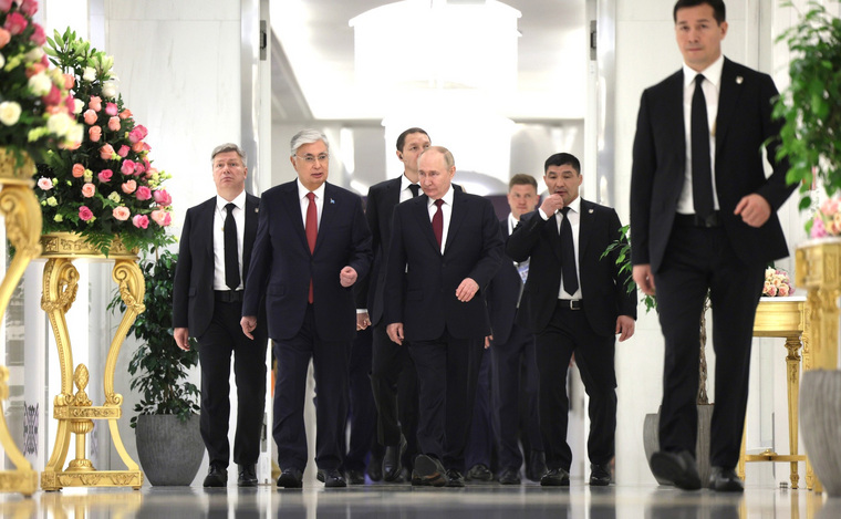 Владимир Путин прибыл в Астану