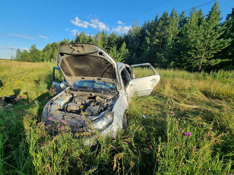В Увельском районе авария унесла жизни двух человек