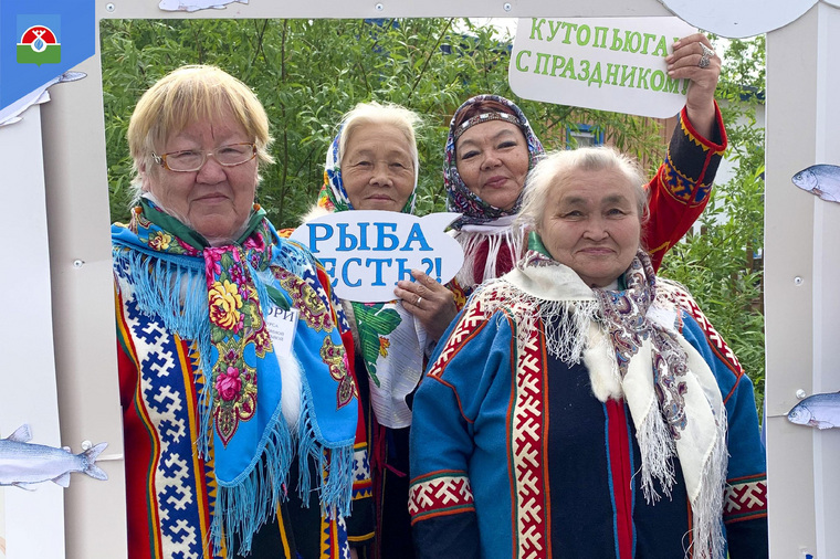Также была культурная часть празднования, на котором можно было потанцевать, попеть и пофотографироваться
